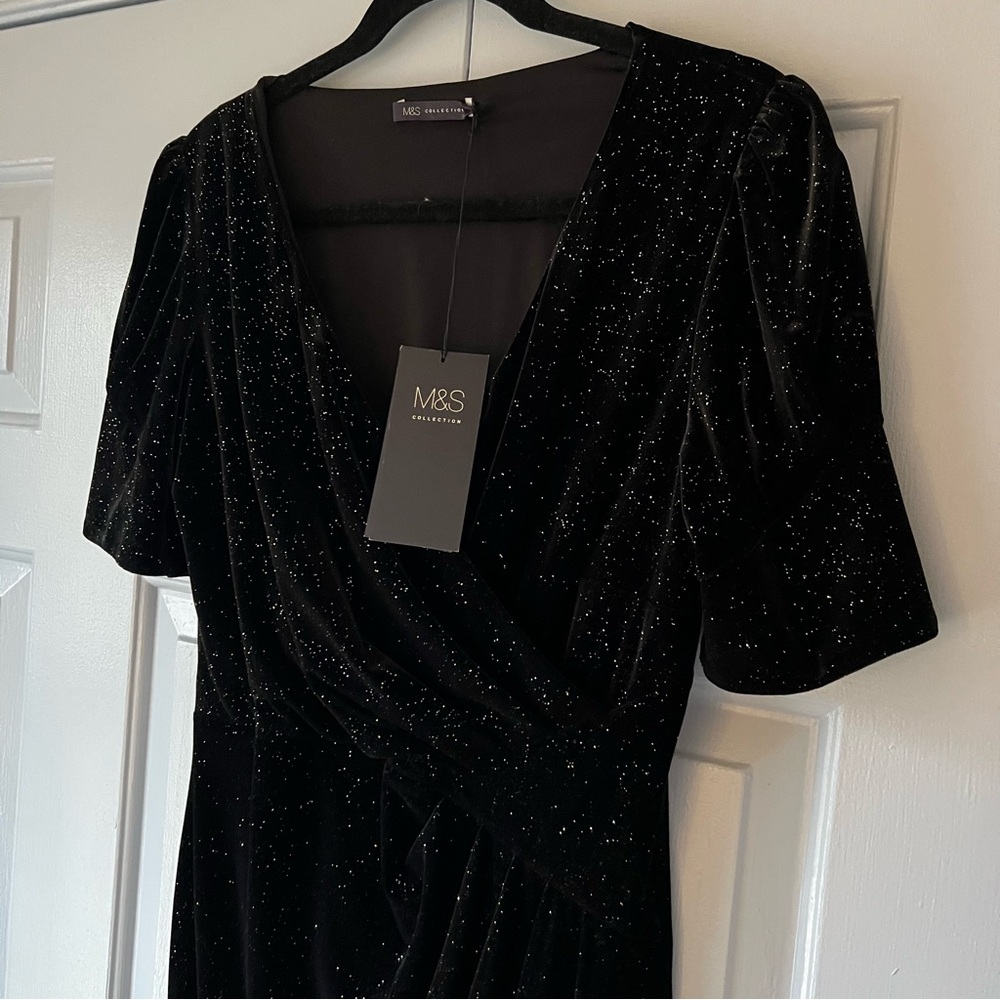 NWT Marks & Spencer Formal Black Velvet Sparkle Dress ✨ Size 8 US - Picture 4 of 12